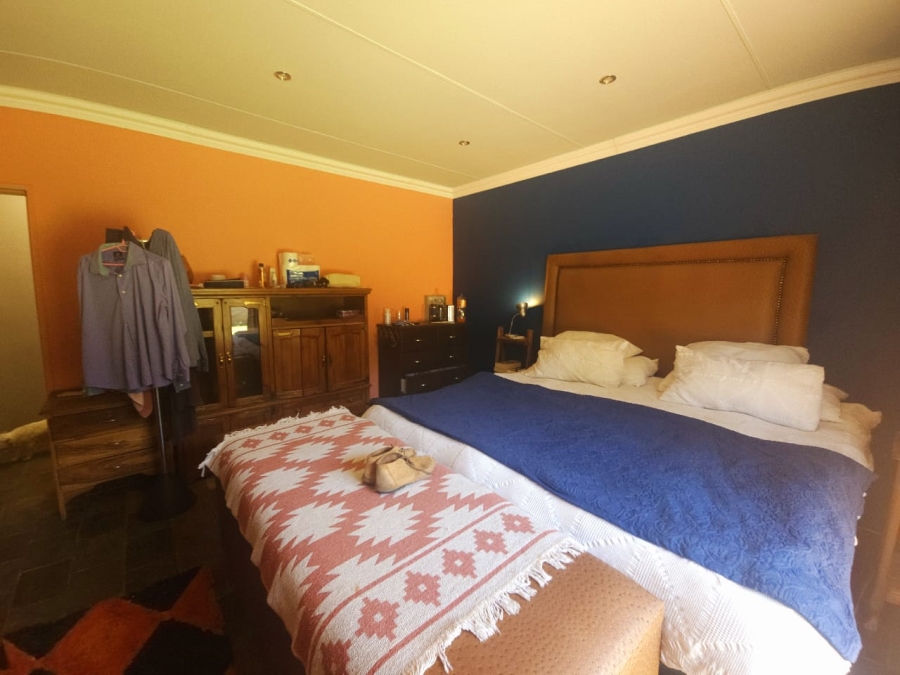 To Let 4 Bedroom Property for Rent in Hartbeespoort Rural North West